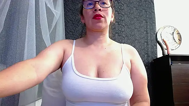 Abril Bianchi online show from September 29, 10:14 pm