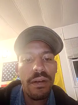 Snapshot of Ricardosuavee6 chatting on November 1, 3:41 am Ricardosuavee6 online show from November 1, 3:41 am