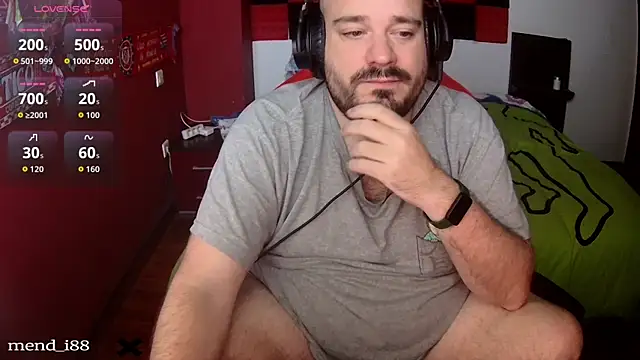 Snapshot of menditeta1 chatting on December 1, 8:58 pm menditeta1 online show from December 1, 8:58 pm