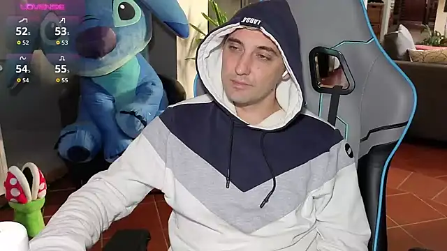 Snapshot of Gil_gamesh90 chatting on September 28, 7:36 am Gil gamesh90 online show from September 28, 7:36 am