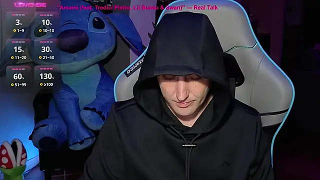 Snapshot of Gil_gamesh90 chatting on October 4, 6:28 pm Gil gamesh90 online show from October 4, 6:28 pm