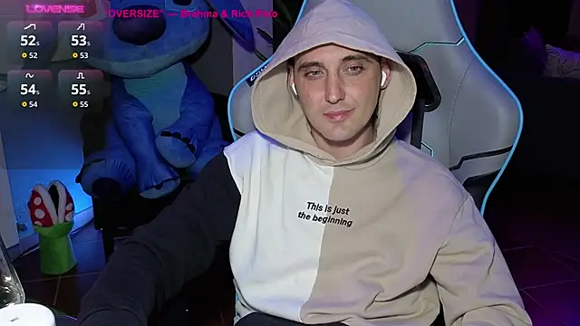 Snapshot of Gil_gamesh90 chatting on October 8, 4:59 pm Gil gamesh90 online show from October 8, 4:59 pm