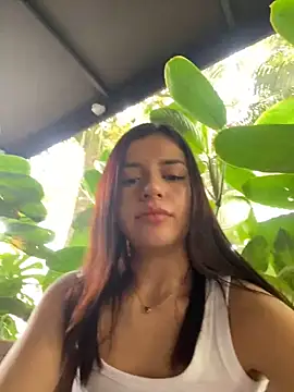 Naughtylittlegirl  online show from December 30, 3:46 pm