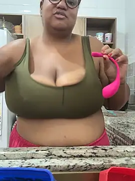 SweetLizzyBBW online show from May 26, 1:23 am