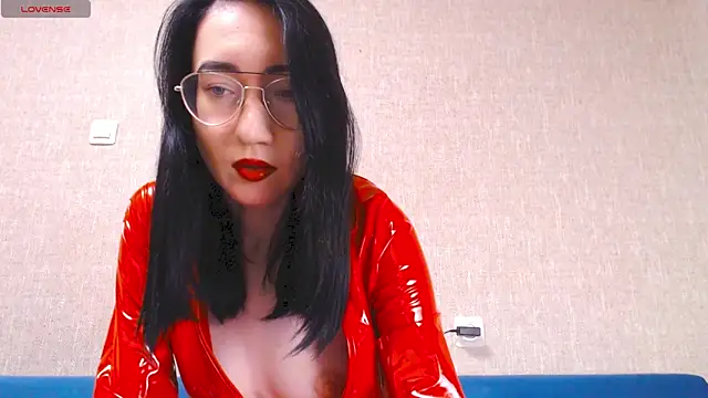 Snapshot of Xxx_goddes_xxX chatting on November 11, 9:48 pm Xxx goddes xxX online show from November 11, 9:48 pm