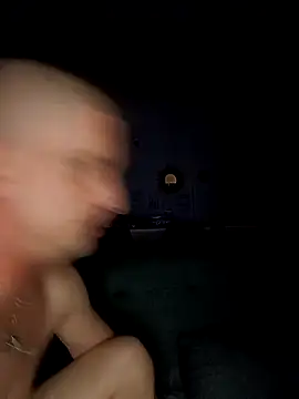 leplaisirdudesir online show from October 1, 9:43 pm