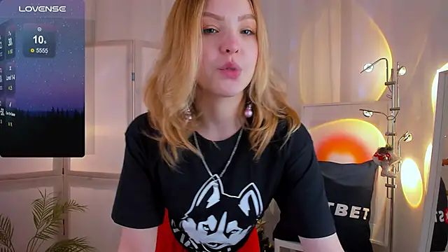 stay with alice online show from December 5, 1:49 pm