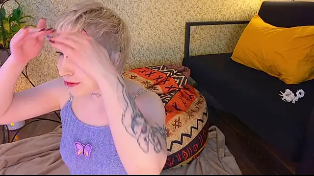 EmmyAmbros online show from March 14, 9:57 am