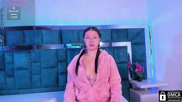 Snapshot of Venus_velez_ chatting on January 15, 1:09 pm Venus velez online show from January 15, 1:09 pm