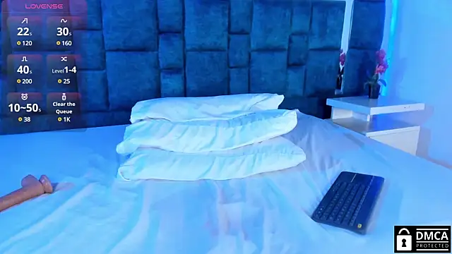 Snapshot of Venus_velez_ chatting on February 15, 1:27 pm Venus velez online show from February 15, 1:27 pm