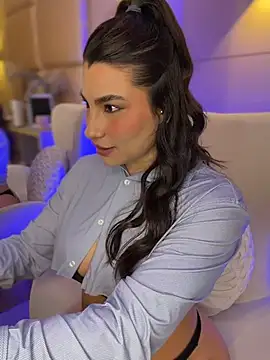 SaharaRush  online show from April 22, 11:17 pm