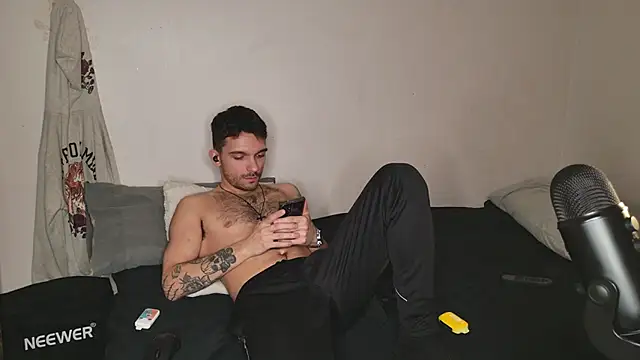 JackDesFeux online show from March 23, 2:26 am