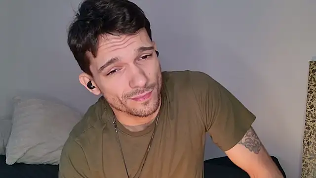 JackDesFeux online show from September 9, 5:45 pm