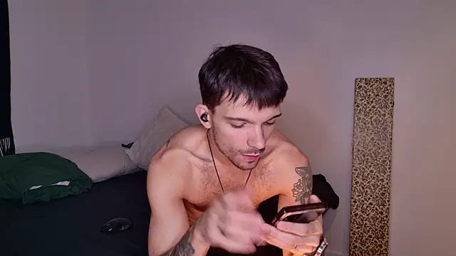 JackDesFeux online show from September 13, 8:25 am