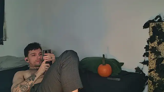 JackDesFeux online show from October 14, 9:37 pm