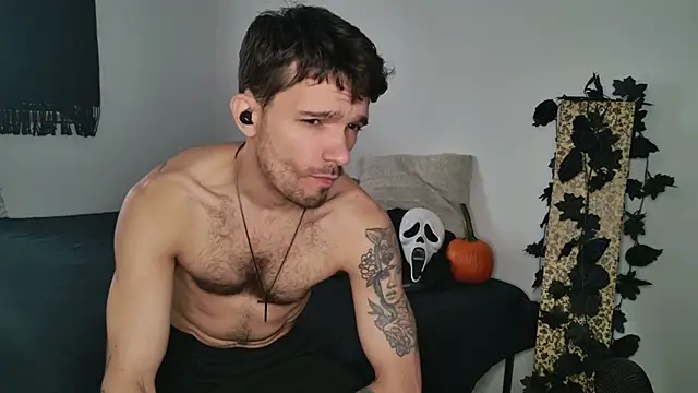 JackDesFeux online show from October 25, 5:51 pm