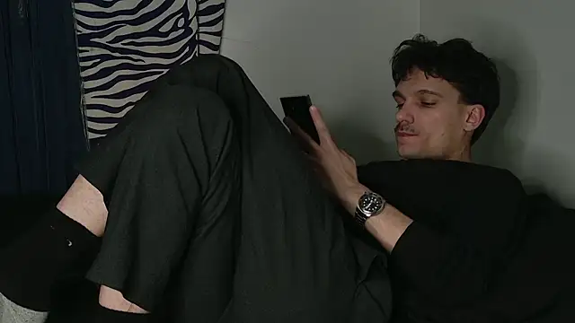 JackDesFeux online show from April 21, 2:37 am