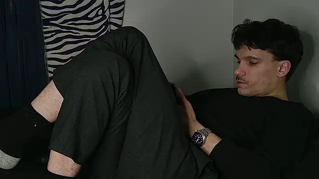 JackDesFeux online show from April 21, 2:51 am