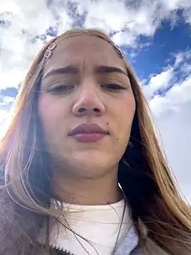 Snapshot of melody-dy chatting on September 12, 9:04 pm melody-dy online show from September 12, 9:04 pm