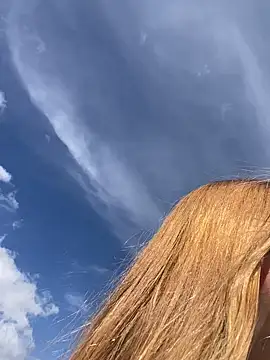 Snapshot of melody-dy chatting on September 19, 7:47 pm melody-dy online show from September 19, 7:47 pm