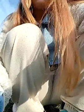 Snapshot of melody-dy chatting on October 16, 10:00 pm melody-dy online show from October 16, 10:00 pm