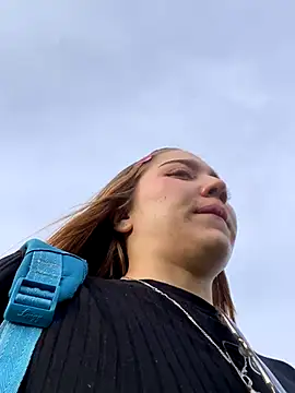 Snapshot of melody-dy chatting on October 29, 9:49 pm melody-dy online show from October 29, 9:49 pm