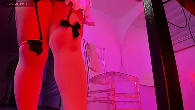 Lena sweetx online show from October 25, 11:10 pm