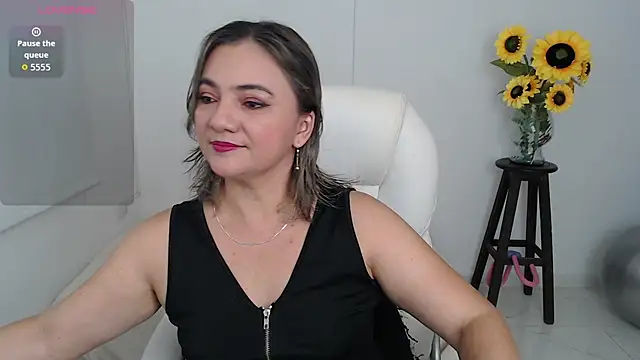 ana milf online show from October 23, 1:21 pm