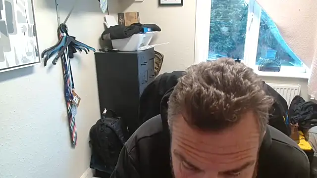 toptugger online show from November 19, 3:23 pm