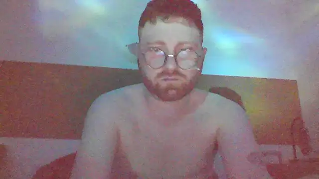 Snapshot of HotGinger9393 chatting on March 11, 11:55 pm HotGinger9393 online show from March 11, 11:55 pm