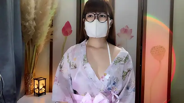 BabyThree  online show from July 23, 9:51 am