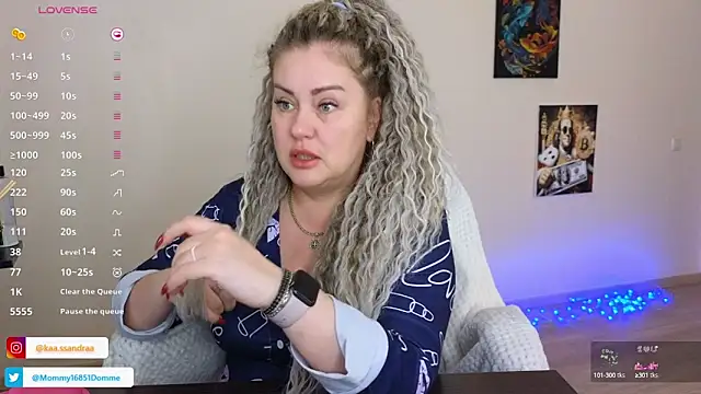 misskaassandraa online show from January 24, 7:49 pm