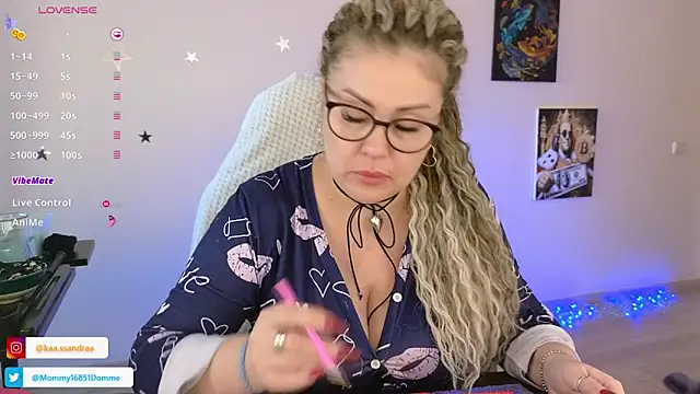 misskaassandraa online show from February 9, 1:46 pm