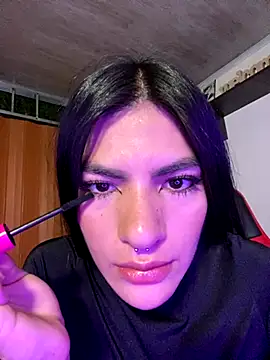 liss hot  online show from October 8, 7:22 pm