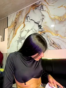 liss hot  online show from October 11, 9:13 pm