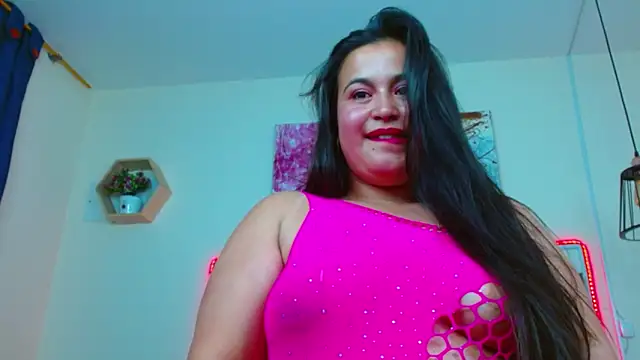 Snapshot of mia_xx1 chatting on January 10, 2:35 am mia xx1 online show from January 10, 2:35 am