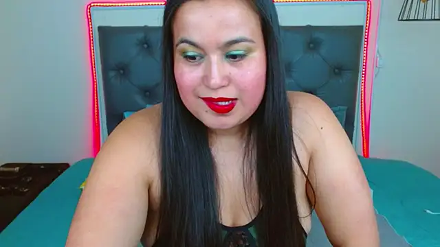 Snapshot of mia_xx1 chatting on January 15, 4:15 am mia xx1 online show from January 15, 4:15 am