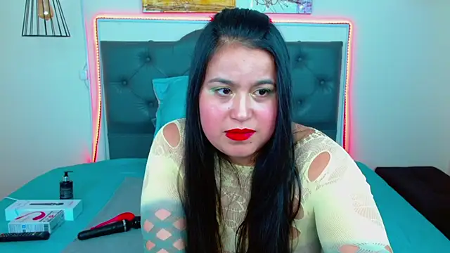 Snapshot of mia_xx1 chatting on January 17, 3:34 am mia xx1 online show from January 17, 3:34 am