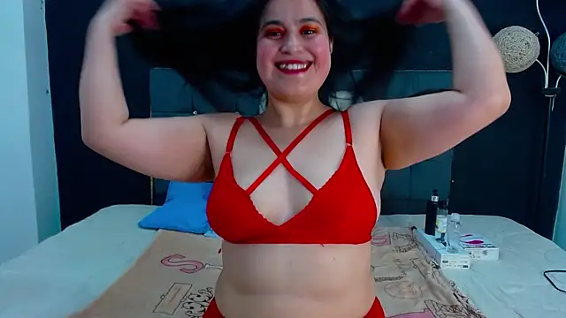 Snapshot of mia_xx1 chatting on September 28, 3:45 am mia xx1 online show from September 28, 3:45 am