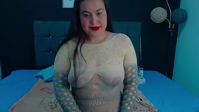 Snapshot of mia_xx1 chatting on October 6, 12:41 am mia xx1 online show from October 6, 12:41 am