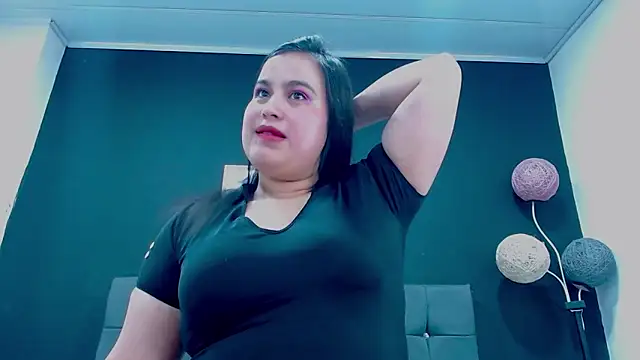 Snapshot of mia_xx1 chatting on October 16, 1:17 am mia xx1 online show from October 16, 1:17 am