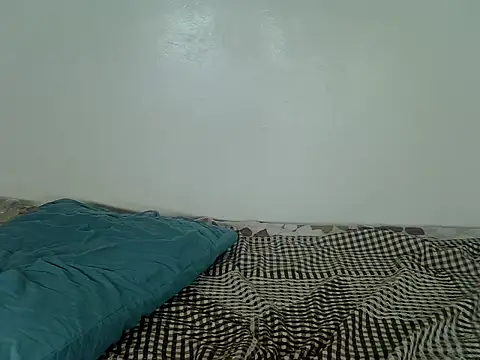 laetitia  online show from September 18, 2:02 am