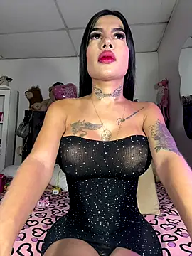 Snapshot of saragill323 chatting on November 8, 12:16 pm saragill323 online show from November 8, 12:16 pm