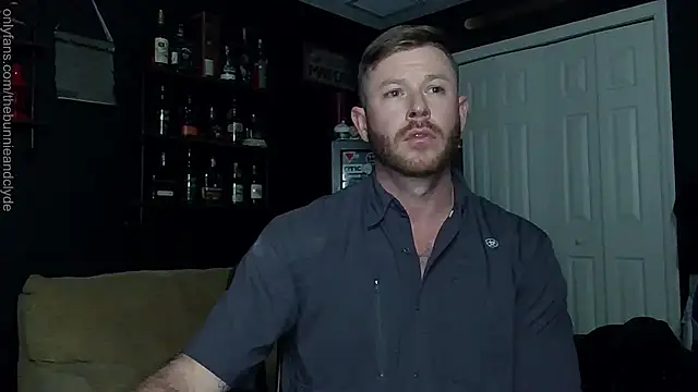 chillinthemosttt online show from December 12, 3:43 am