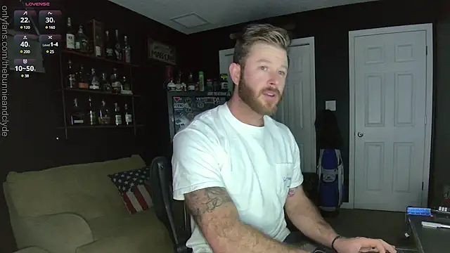 chillinthemosttt online show from January 14, 3:22 am