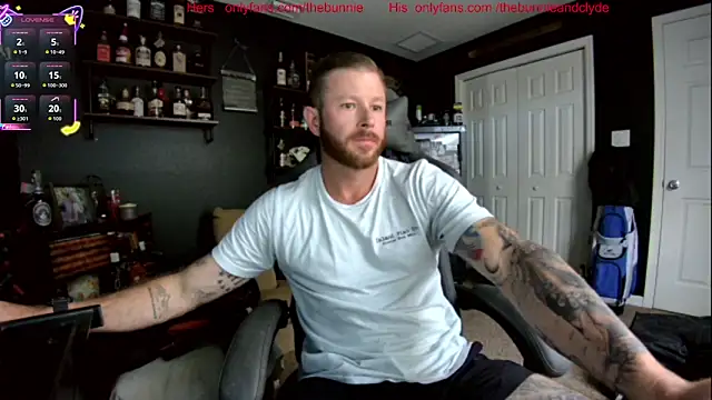 chillinthemosttt online show from October 21, 7:47 pm