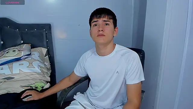 Jacobb Lee online show from December 2, 8:48 pm