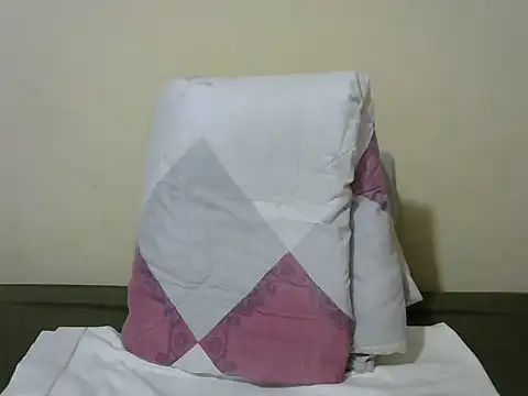 Snapshot of wetberrry chatting on October 14, 5:58 pm wetberrry online show from October 14, 5:58 pm