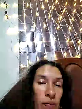 rebekka simpson online show from December 3, 11:35 pm