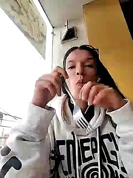 rebekka simpson online show from February 1, 7:02 pm